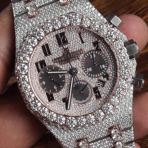 Fully moissanite Diamond Studded Men's Wrist Watch With Customized Pattern