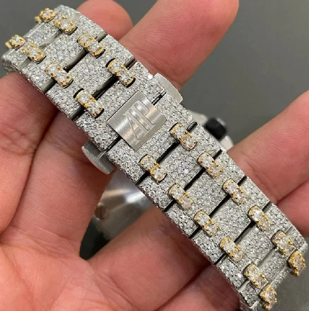 Fully moissanite Diamond Studded Men's Wrist Watch With Customized Pattern