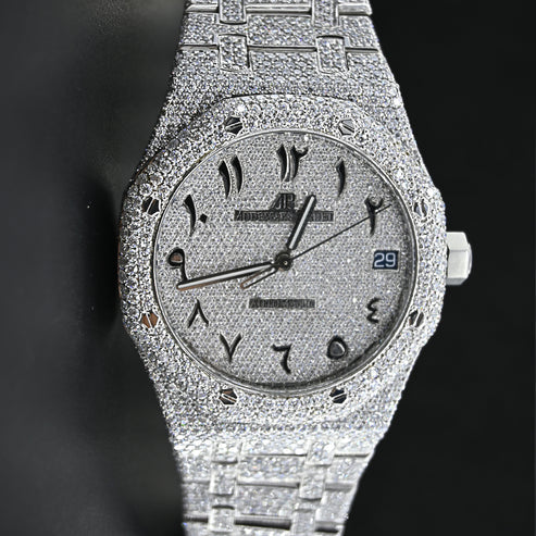 Fully moissanite Diamond Studded Men's Wrist Watch With Customized Pattern