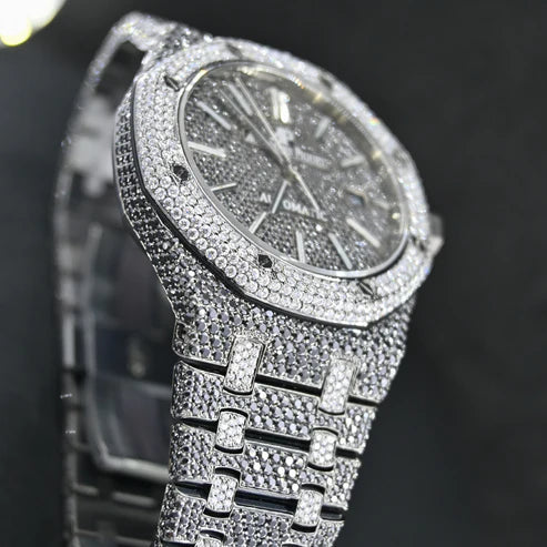 Fully moissanite Diamond Studded Men's Wrist Watch With Customized Pattern