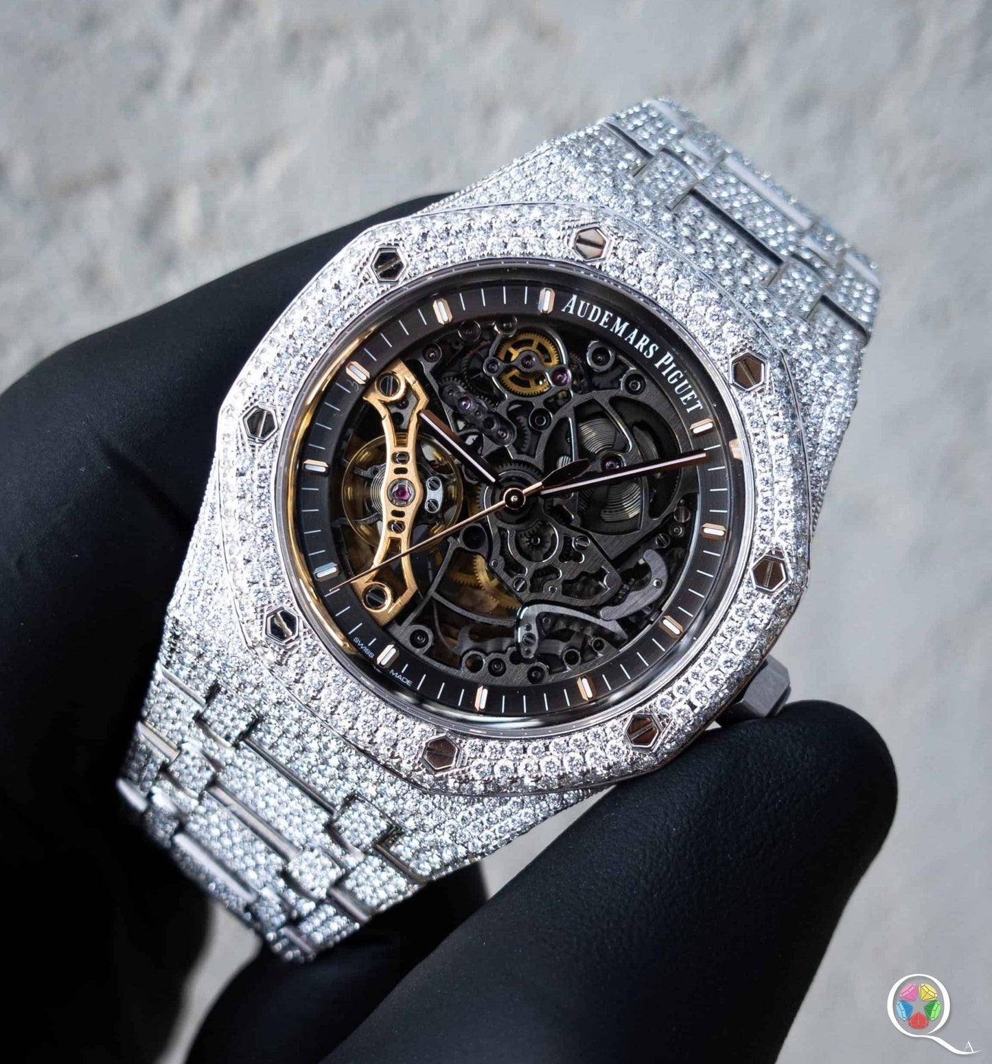 Fully moissanite Diamond Studded Men's Wrist Watch With Customized Pattern