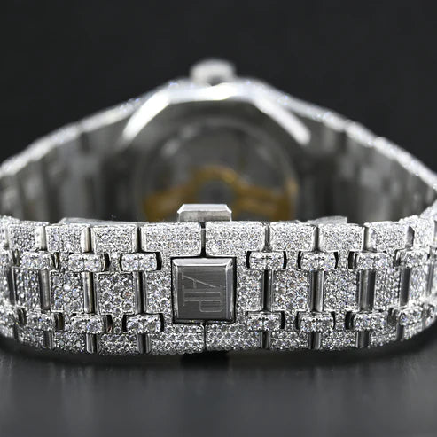 Fully moissanite Diamond Studded Men's Wrist Watch With Customized Pattern