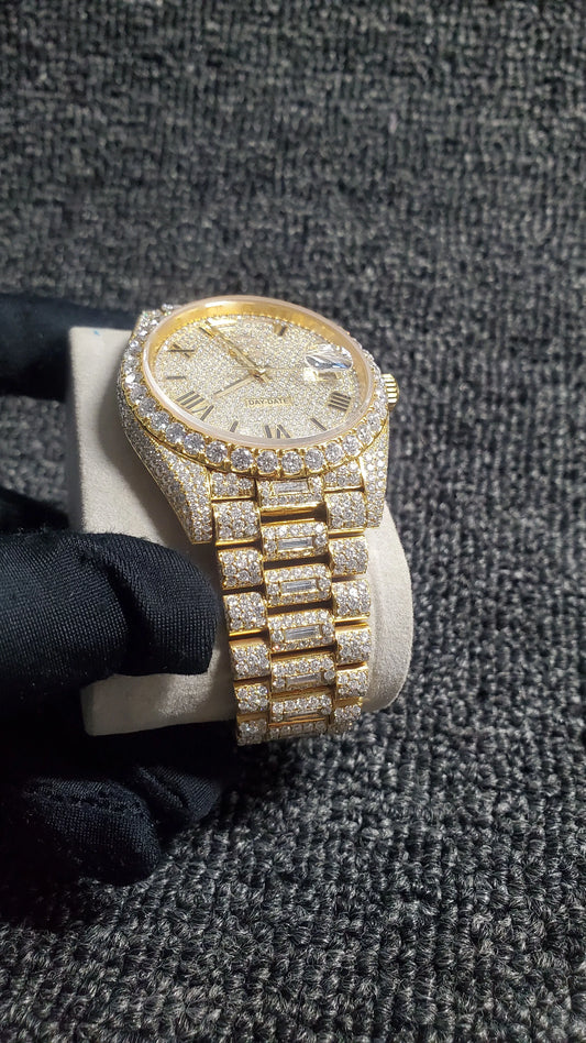 Fully moissanite Diamond Studded Men's Wrist Watch With Customized Pattern