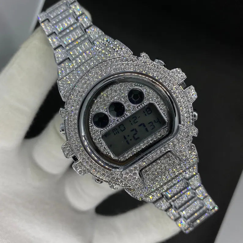 Fully moissanite Diamond Studded Men's Wrist Watch With Customized Pattern