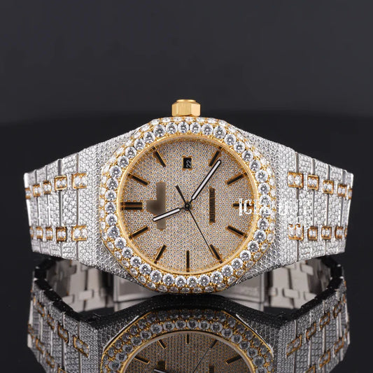 Fully moissanite Diamond Studded Men's Wrist Watch With Customized Pattern