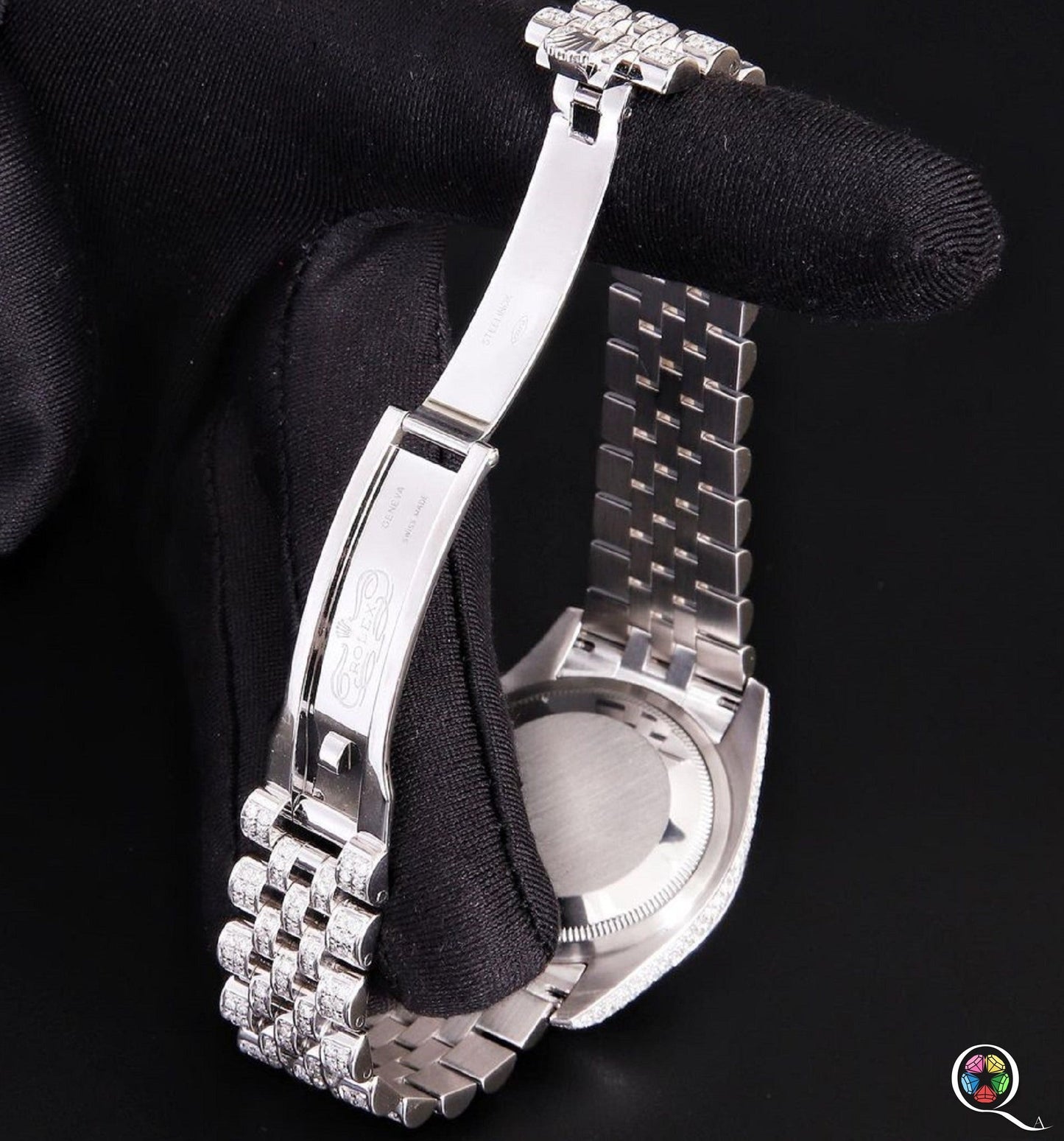 Fully moissanite Diamond Studded Men's Wrist Watch With Customized Pattern
