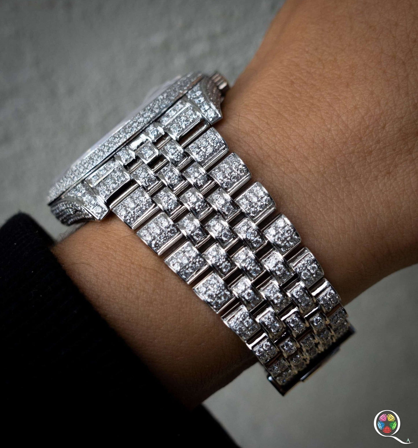 Fully moissanite Diamond Studded Men's Wrist Watch With Customized Pattern