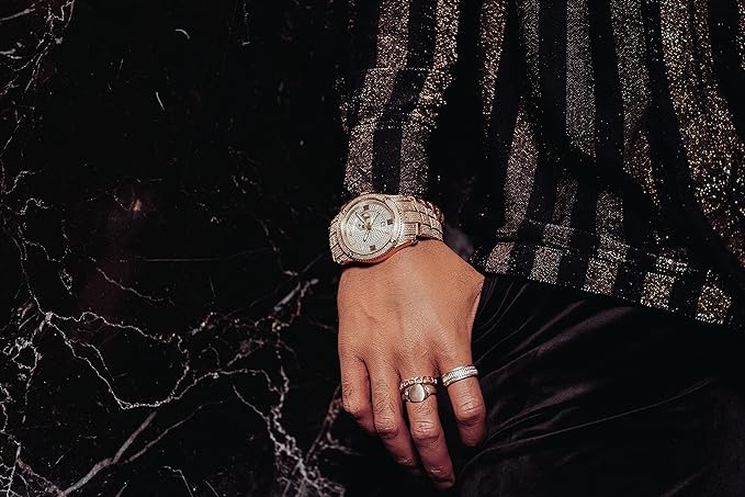 Analog Men's Watch (White Dial White Colored Strap)