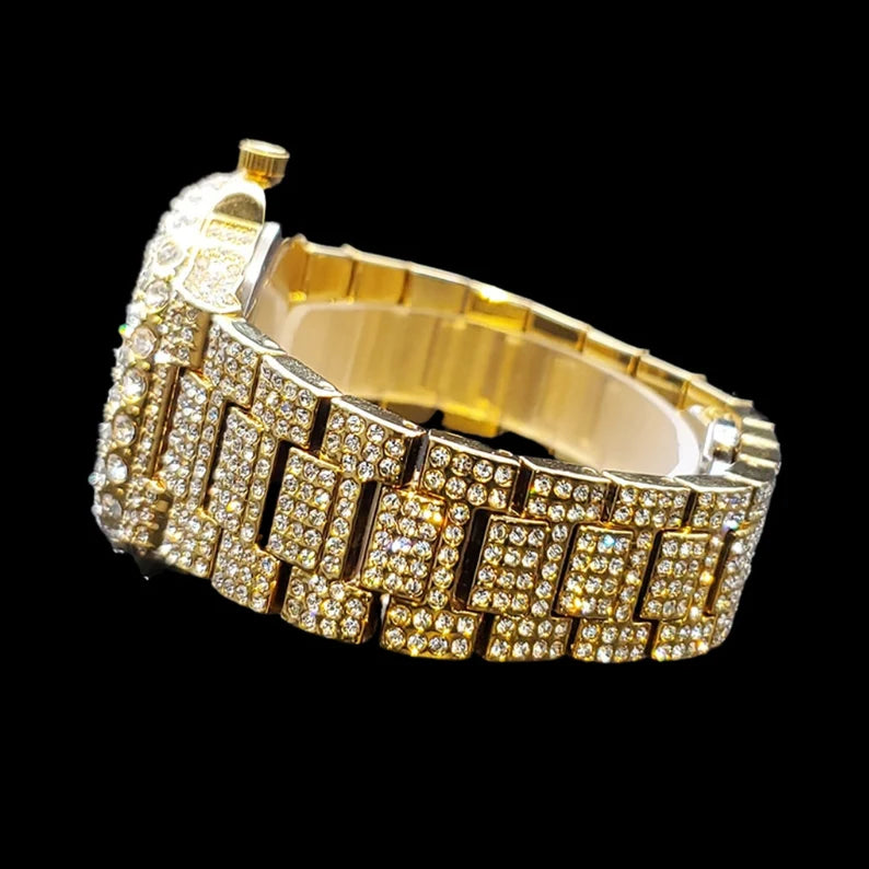 Fully moissanite Diamond Studded Men's Wrist Watch With Customized Pattern