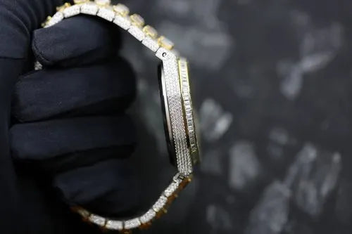 Fully moissanite Diamond Studded Men's Wrist Watch With Customized Pattern